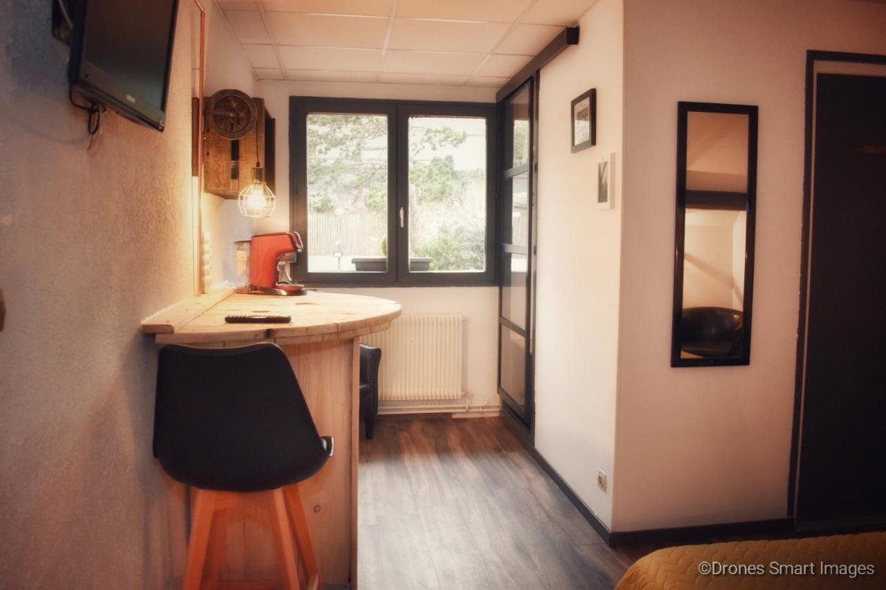 Hotel L'Eolienne Rouxmesnil-Bouteilles Zewnętrze zdjęcie
